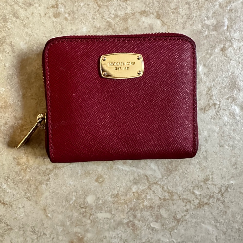 Michael Kors Zip Around Wallet Small